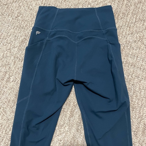 fabletics 7/8 leggings - Picture 4 of 4